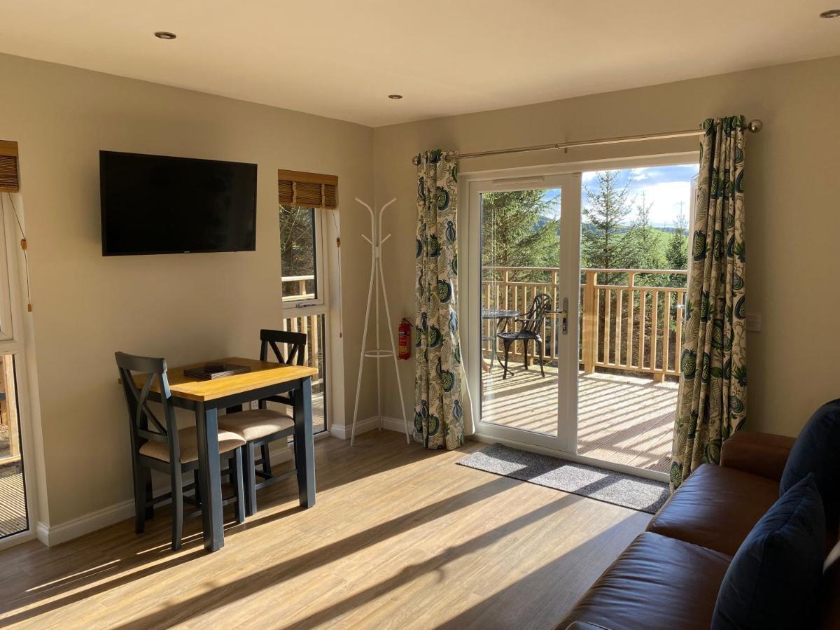 Acorn Lodge With Hot Tub Купар Екстериор снимка